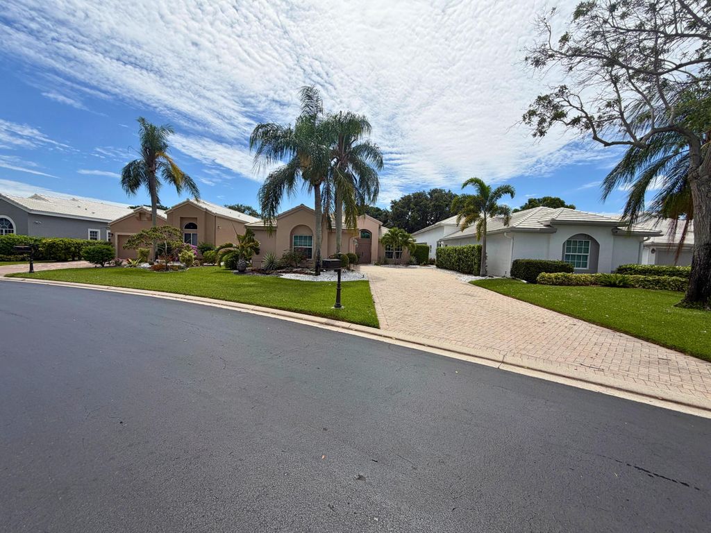 6429 Three Lakes, Boynton Beach, FL 33437