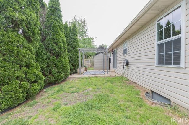 5188 Arches Drive, Newburgh, IN 47630