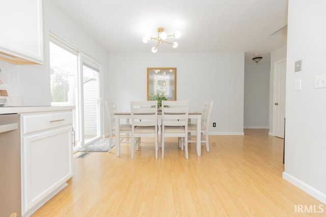 5188 Arches Drive, Newburgh, IN 47630