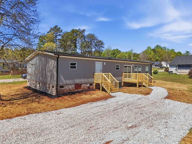 203 Lakanwood Lane, Greenville, SC 29673