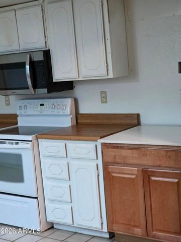 511 S 3RD Street S, Sierra Vista, AZ 85635