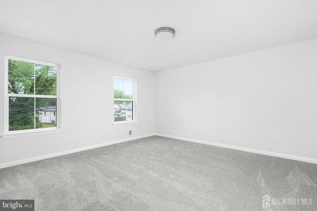 4913 S Broad Street, Hamilton, NJ 08620