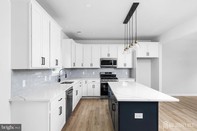 4913 S Broad Street, Hamilton, NJ 08620