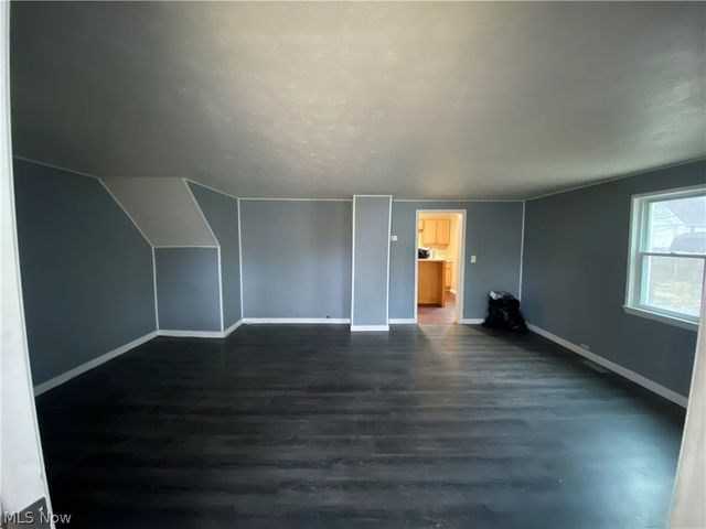 7131 Park Avenue, Cleveland, OH 44105