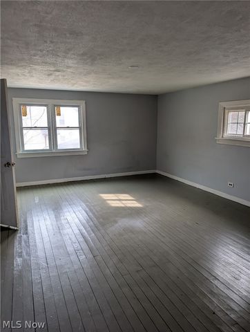 7131 Park Avenue, Cleveland, OH 44105