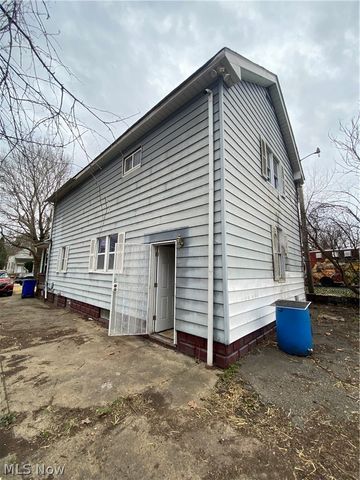 7131 Park Avenue, Cleveland, OH 44105