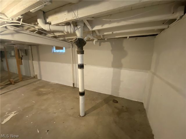 7131 Park Avenue, Cleveland, OH 44105