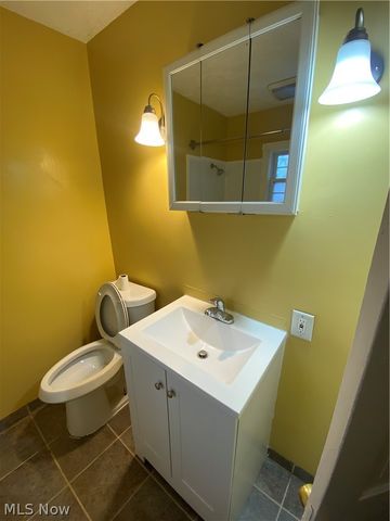 7131 Park Avenue, Cleveland, OH 44105