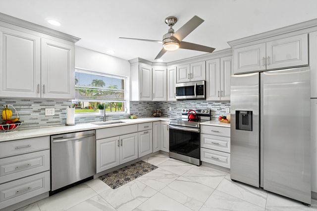 10127 Eaglewood Terrace A, Boynton Beach, FL 33436