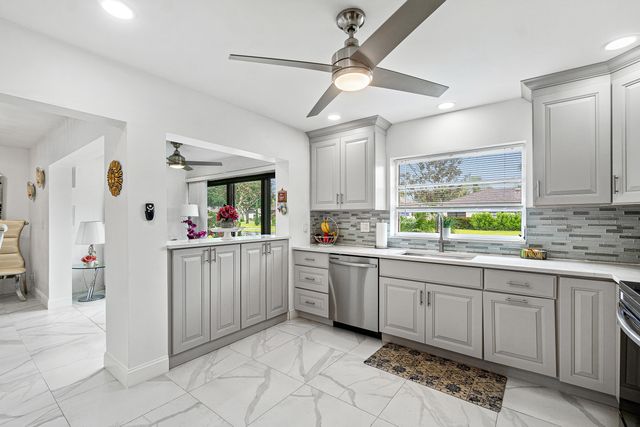 10127 Eaglewood Terrace A, Boynton Beach, FL 33436