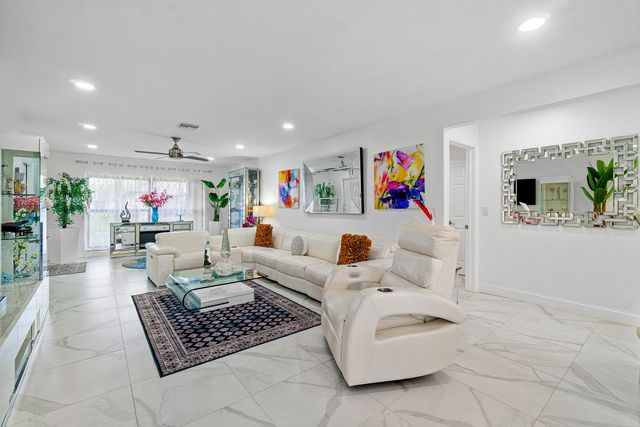 10127 Eaglewood Terrace A, Boynton Beach, FL 33436