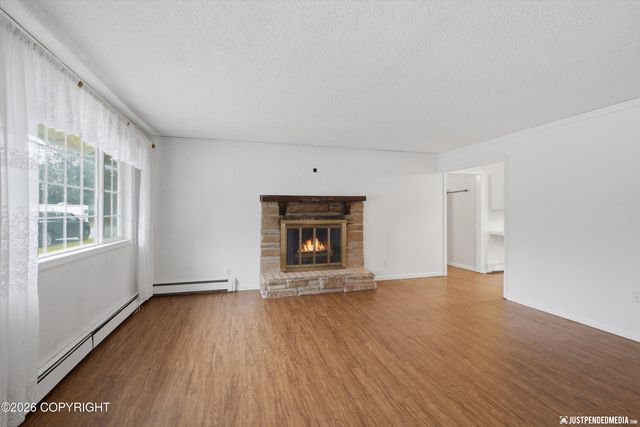 8106 Loganberry, Anchorage, AK 99502