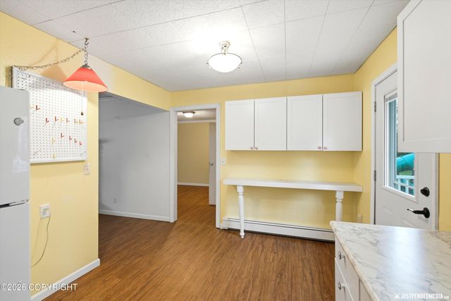 8106 Loganberry, Anchorage, AK 99502