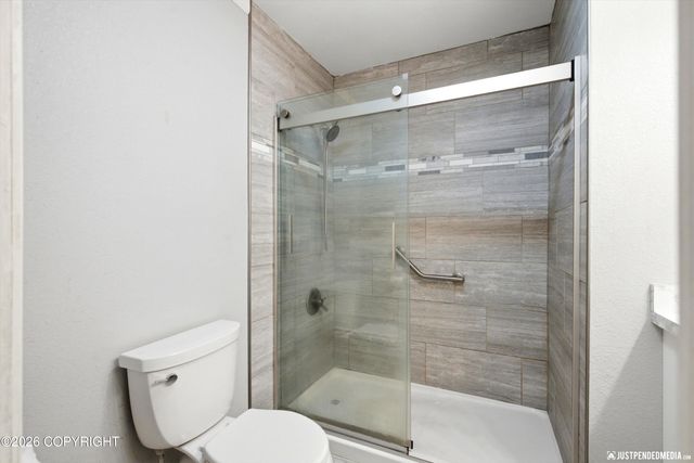 8106 Loganberry, Anchorage, AK 99502