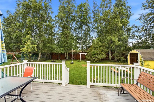 8106 Loganberry, Anchorage, AK 99502