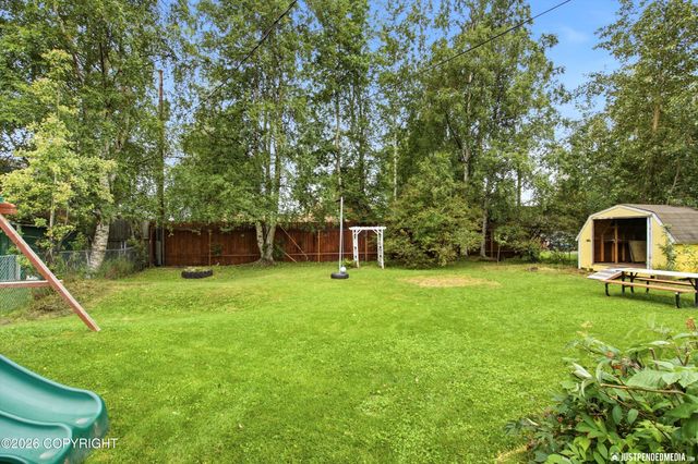 8106 Loganberry, Anchorage, AK 99502