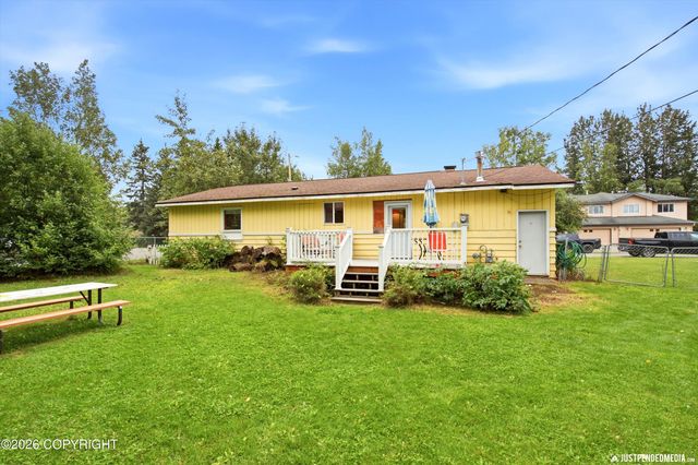 8106 Loganberry, Anchorage, AK 99502