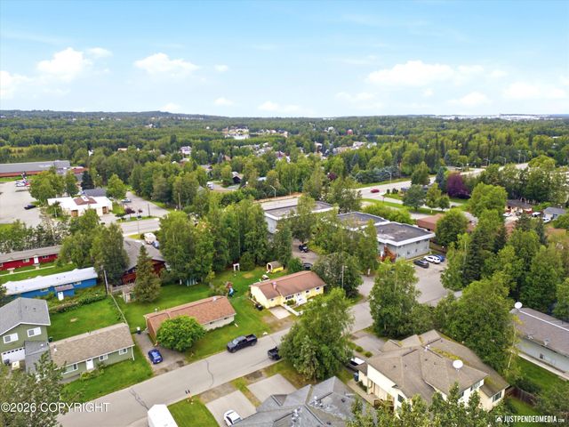 8106 Loganberry, Anchorage, AK 99502
