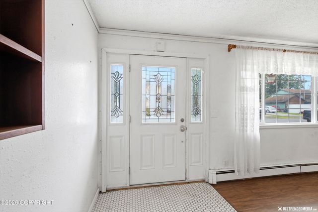 8106 Loganberry, Anchorage, AK 99502