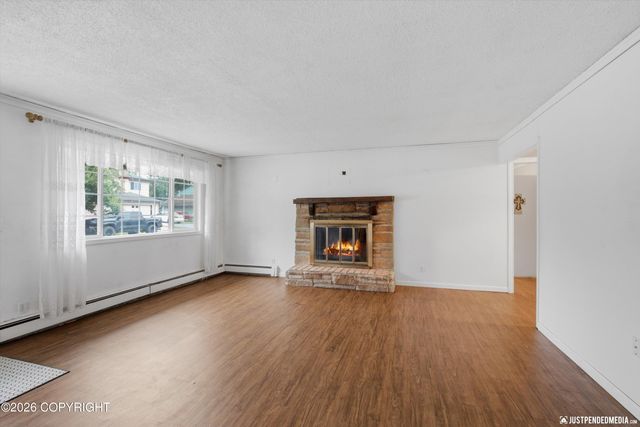 8106 Loganberry, Anchorage, AK 99502
