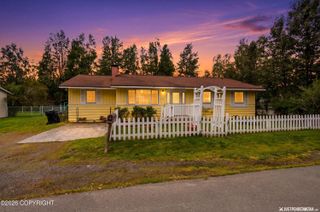 8106 Loganberry, Anchorage, AK 99502