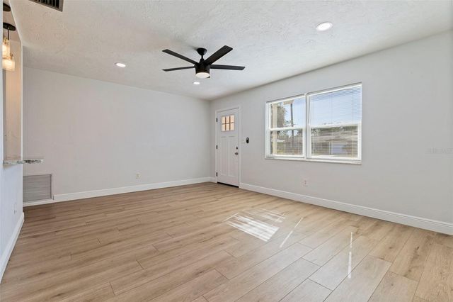 763 76TH AVENUE N, St Petersburg, FL 33702