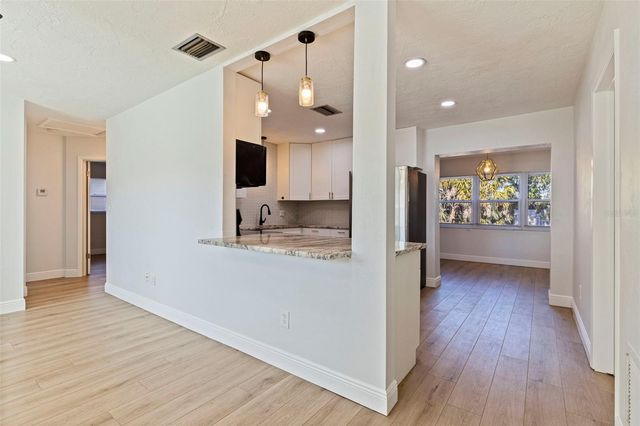 763 76TH AVENUE N, St Petersburg, FL 33702