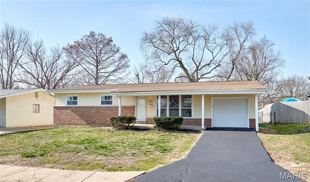 714 Lynn Haven Lane, Hazelwood, MO 63042