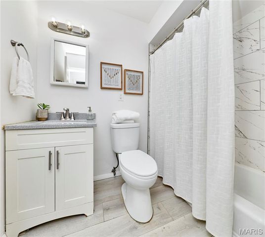 714 Lynn Haven Lane, Hazelwood, MO 63042