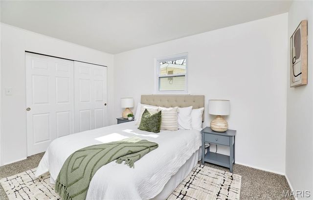 714 Lynn Haven Lane, Hazelwood, MO 63042