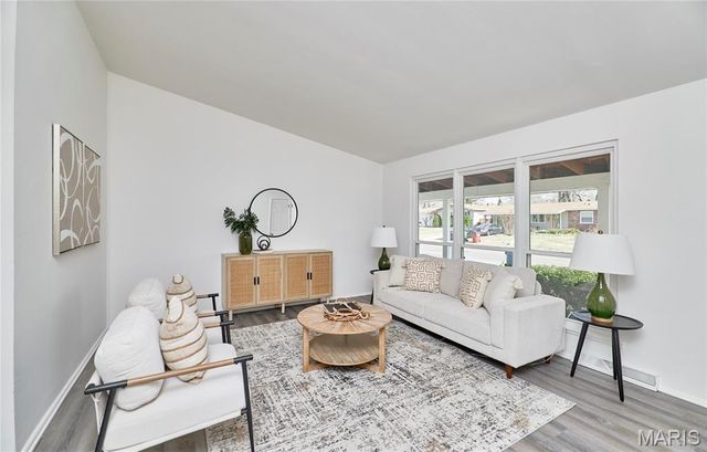 714 Lynn Haven Lane, Hazelwood, MO 63042