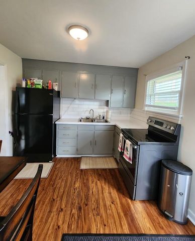 1108 Pleasant View AVE, Roanoke, VA 24012