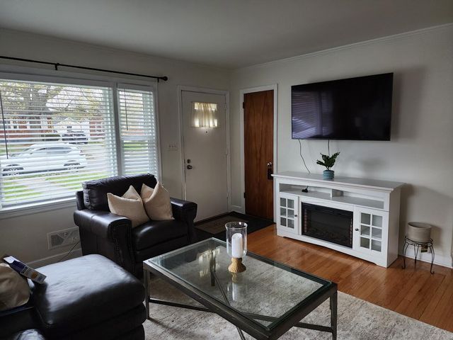 1108 Pleasant View AVE, Roanoke, VA 24012