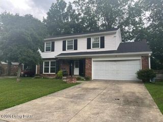 7614 Cedar Hollow Dr, Louisville, KY 40291