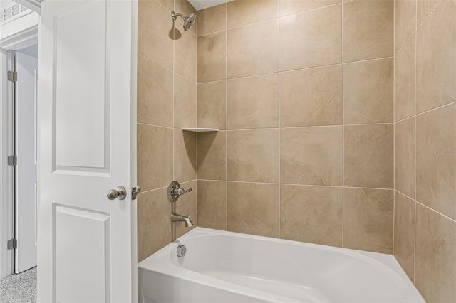 2720 MEADOW CREST DRIVE, St Cloud, FL 34773