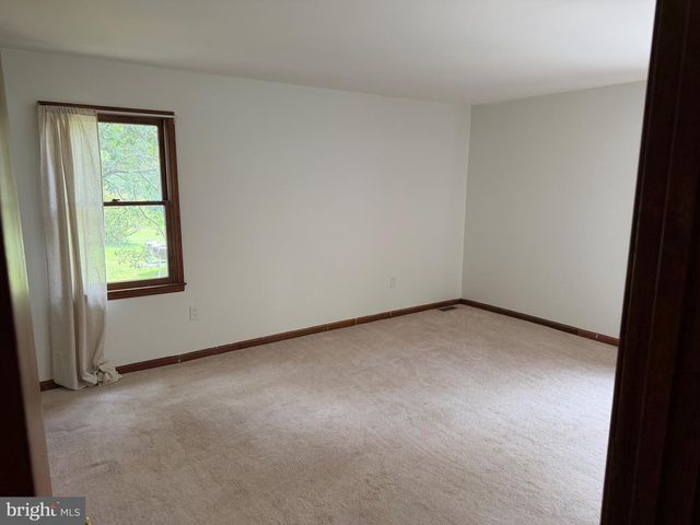 11107 BURWELL RD, Nokesville, VA 20181