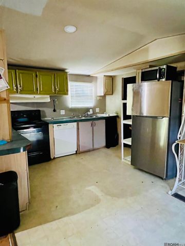 4818 Edgen Ave, Slaughter, LA 70777