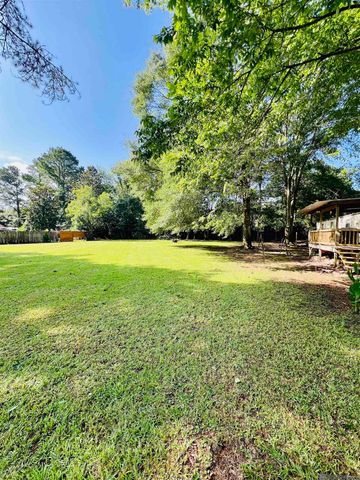 4818 Edgen Ave, Slaughter, LA 70777