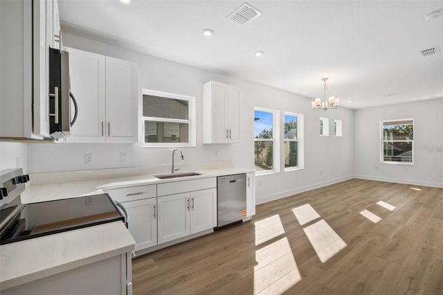 2711 W NORTH B STREET 2, Tampa, FL 33609