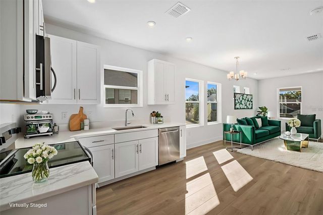 2711 W NORTH B STREET 2, Tampa, FL 33609