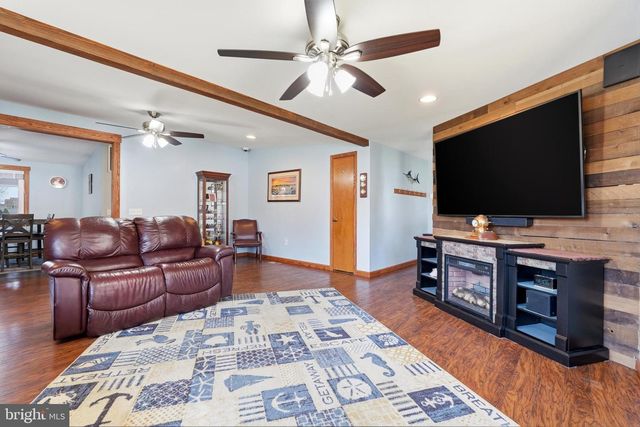 1556 REINHARDT LN, Glen Burnie, MD 21060