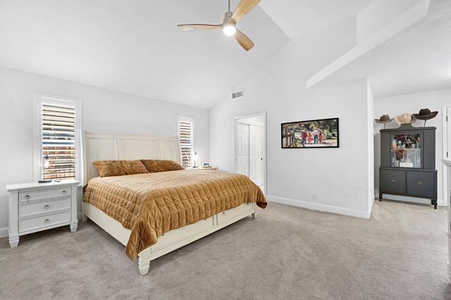 8814 N Spalding Avenue, Fresno, CA 93720