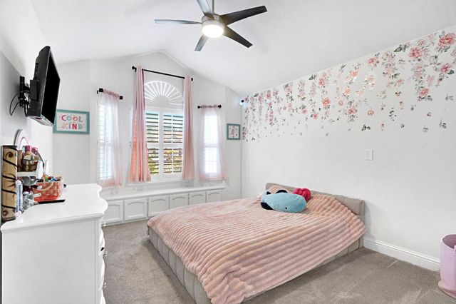 8814 N Spalding Avenue, Fresno, CA 93720
