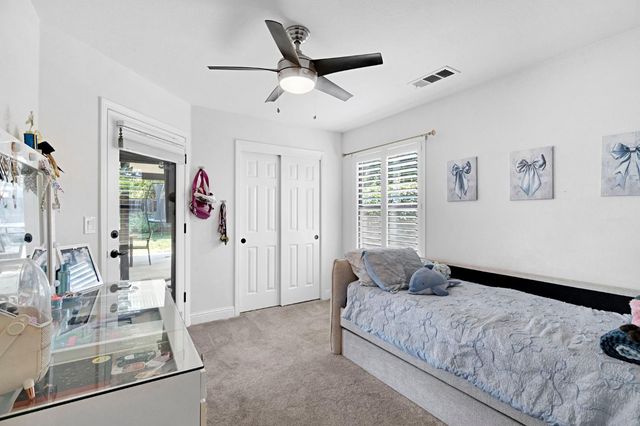8814 N Spalding Avenue, Fresno, CA 93720