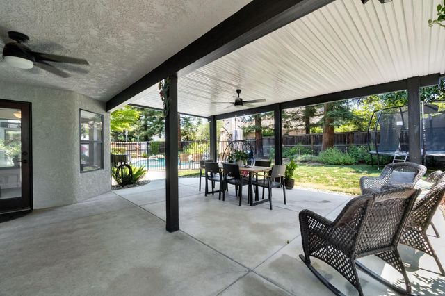 8814 N Spalding Avenue, Fresno, CA 93720