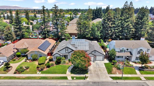 8814 N Spalding Avenue, Fresno, CA 93720