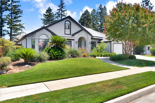 8814 N Spalding Avenue, Fresno, CA 93720