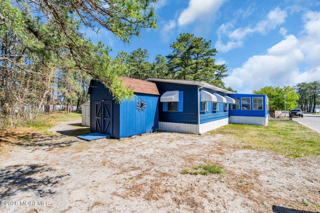 76 Martin Drive, Whiting, NJ 08759