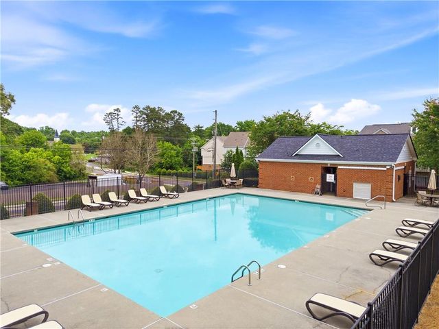 4247 Chatham Ridge Drive, Buford, GA 30518
