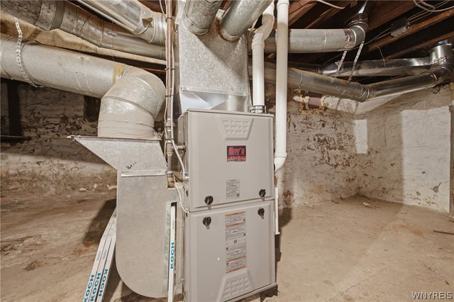 142 Harvey Avenue, Lockport City, NY 14094